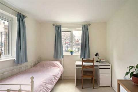 2 bedroom apartment for sale, Morton Close, London, E1