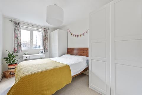 2 bedroom apartment for sale, Morton Close, London, E1