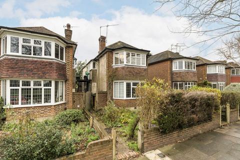 2 bedroom flat for sale, Craneford Way, Twickenham TW2