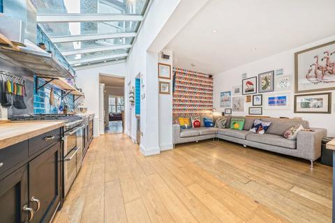 4 bedroom end of terrace house for sale, Whitton Road, Twickenham TW1