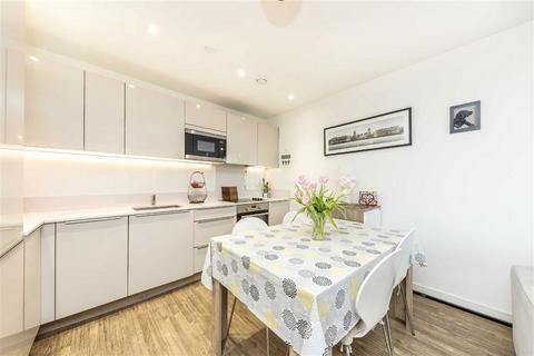 1 bedroom flat for sale, Telegraph Avenue, London SE10