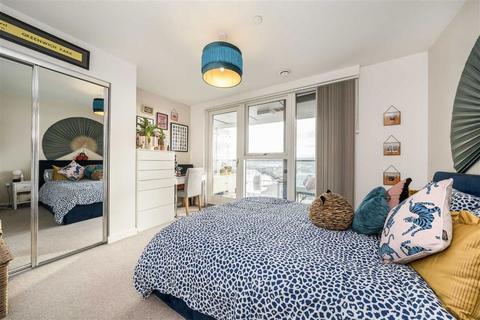 1 bedroom flat for sale, Bessemer Place, London SE10