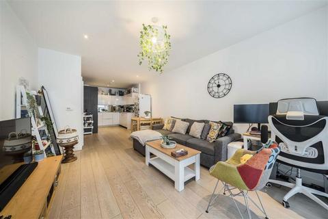 1 bedroom flat for sale, River Gardens Walk, London SE10