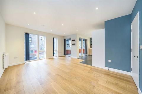 2 bedroom flat for sale, Peartree Way, London SE10