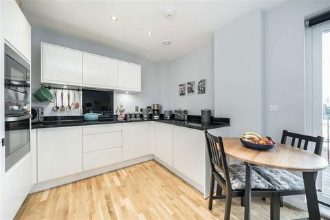 2 bedroom flat for sale, Greenwich High Road, London SE10