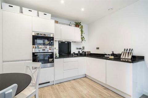 1 bedroom flat for sale, River Rise Close, London SE8