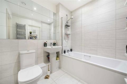 1 bedroom flat for sale, River Rise Close, London SE8