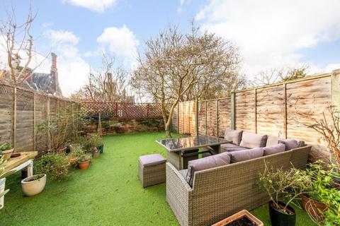 8 Phoenix Road, London, SE20 7BT