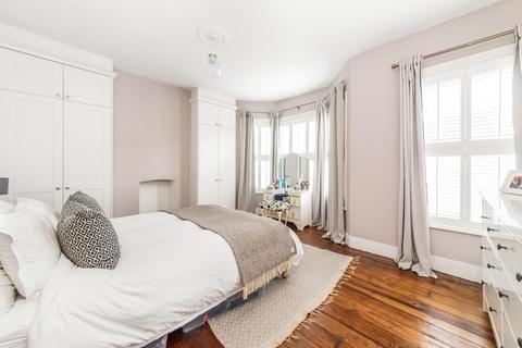 8 Phoenix Road, London, SE20 7BT