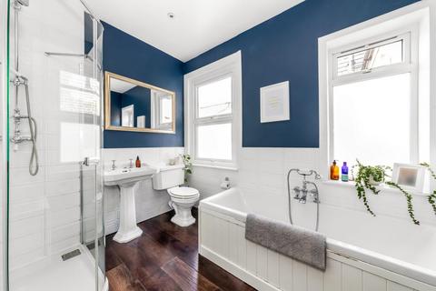 8 Phoenix Road, London, SE20 7BT