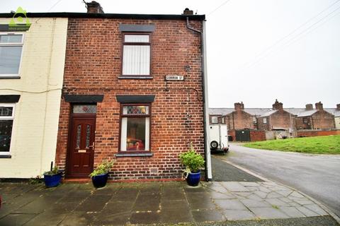 2 bedroom end of terrace house for sale, Common Street, Westhoughton, BL5 2BZ