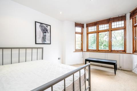 2 bedroom apartment to rent, Clapham Common West Side Battersea SW4