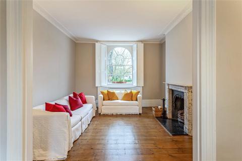 12b Tredegar Square, London, E3 5AD