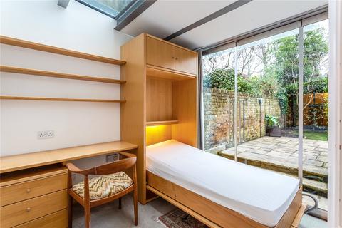 12b Tredegar Square, London, E3 5AD