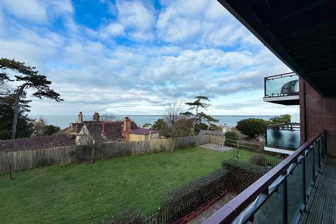 2 bedroom apartment for sale, Totland Bay