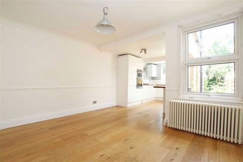 3 bedroom house for sale, Shacklegate Lane, Teddington TW11