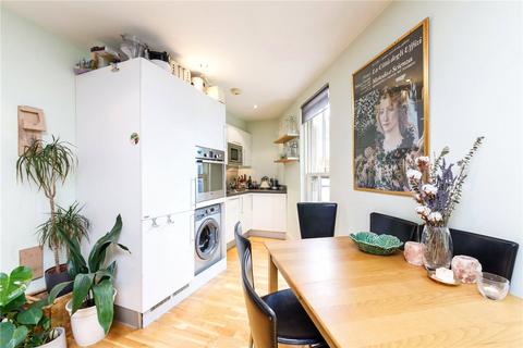 1 bedroom apartment for sale, Kingsland Passage, London, E8