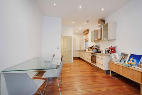 2 bedroom flat to rent, Granville Gardens, London W5