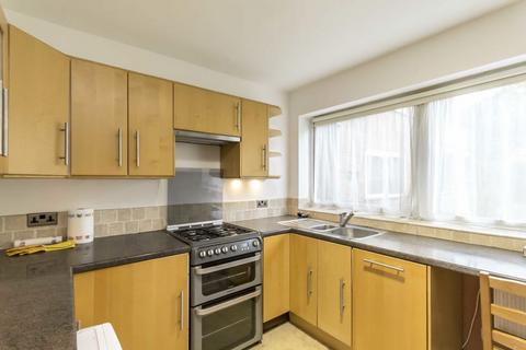 2 bedroom flat to rent, Perivale Lane, Greenford UB6