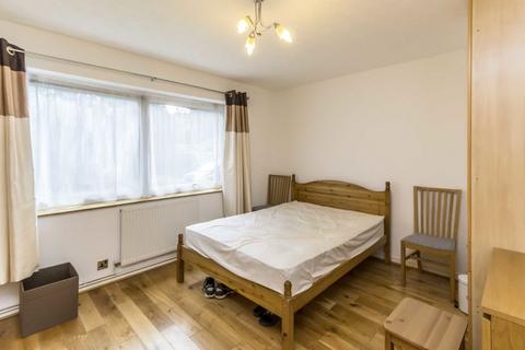 2 bedroom flat to rent, Perivale Lane, Greenford UB6