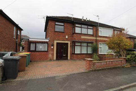 4 bedroom semi-detached house to rent, Ansdell Grove, Preston PR2