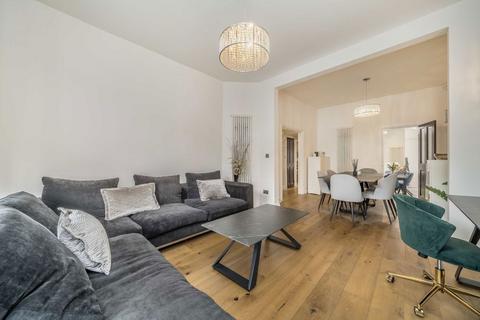 4 bedroom house for sale, Graveney Road, London SW17