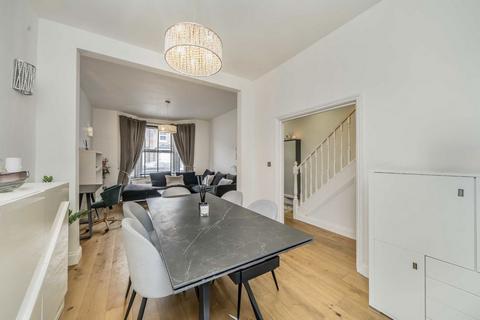 4 bedroom house for sale, Graveney Road, London SW17