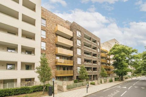6, Wilde House Avenue Road, London, W3 8YR