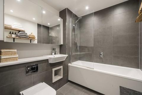 6, Wilde House Avenue Road, London, W3 8YR