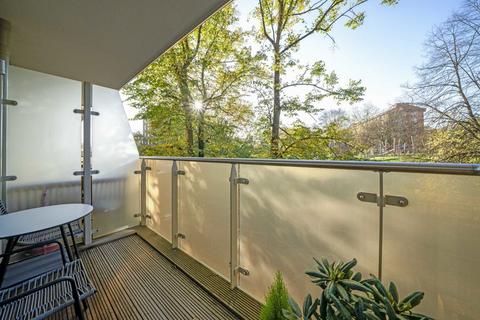 6, Wilde House Avenue Road, London, W3 8YR