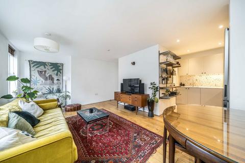 2 bedroom flat for sale, Clapton Square, London E5