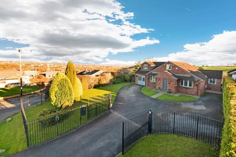 4 bedroom detached house for sale, Park View, Blacker Lane, Netherton, Wakefield, WF4