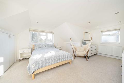 3 bedroom bungalow for sale, Walton Lane, Weybridge KT13