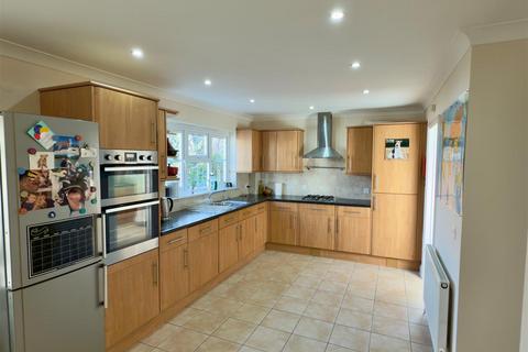 4 bedroom detached house for sale, Freshwater,Isle of Wight