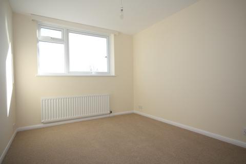 2 bedroom terraced house to rent, Constitution Hill, Woking GU22