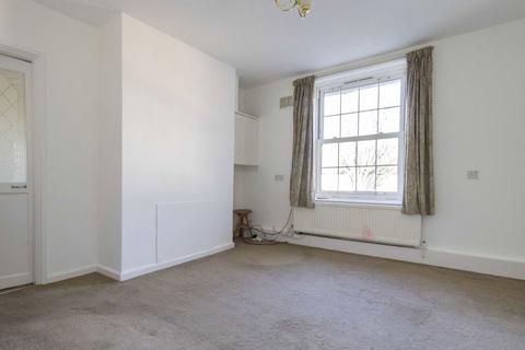 1 bedroom flat to rent, Laurie Road, London W7