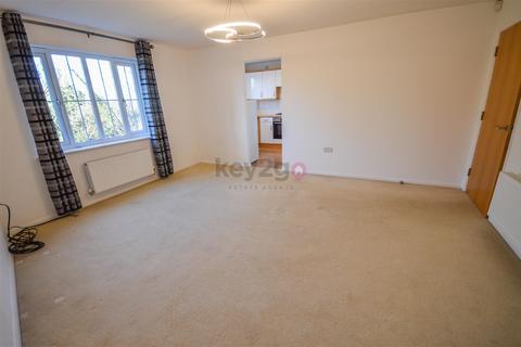 2 bedroom flat to rent, Kyle Close, Renishaw, Sheffield