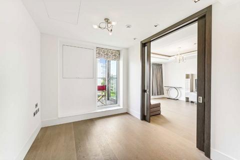 3 bedroom flat to rent, Radnor Terrace, London W14