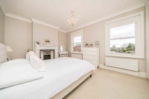 3 bedroom semi-detached house for sale, Tolworth Park Road, Surbiton KT6