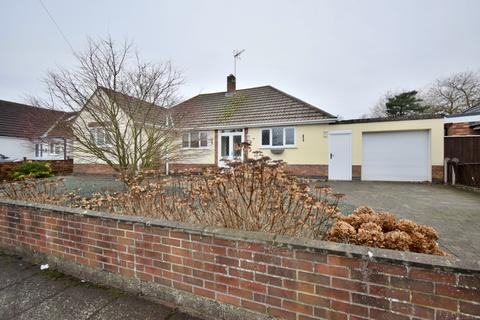 3 bedroom bungalow for sale, Kingsbury Avenue, Evington, Leicester, LE5