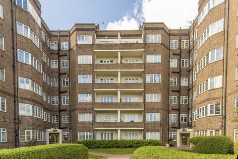 4 bedroom flat to rent, Chiswick Village, London W4