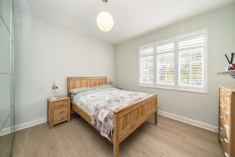 2 bedroom flat for sale, Godley Road, London SW18