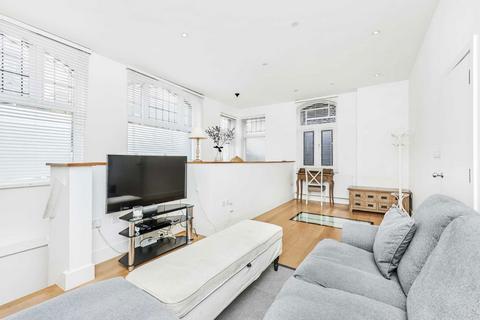 2 bedroom flat for sale, East Hill, London SW18