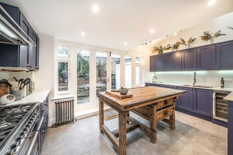 3 bedroom house for sale, Eversleigh Road, London SW11