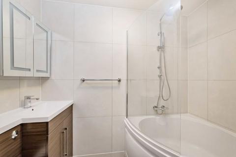 18 Manor Road, London, W13 0JA