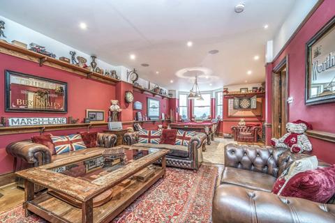 5 bedroom semi-detached house for sale, Queens Road, London SW19