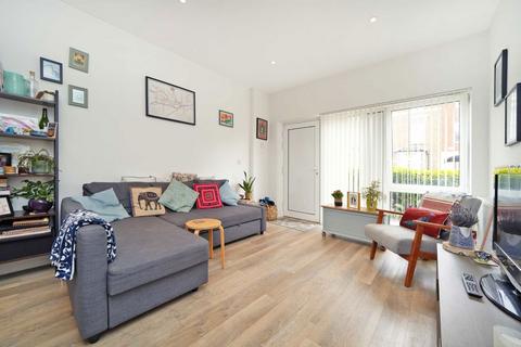 1 bedroom flat for sale, Hartfield Road, London SW19