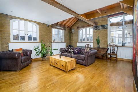 2 bedroom flat to rent, Maltings Place, London SE1