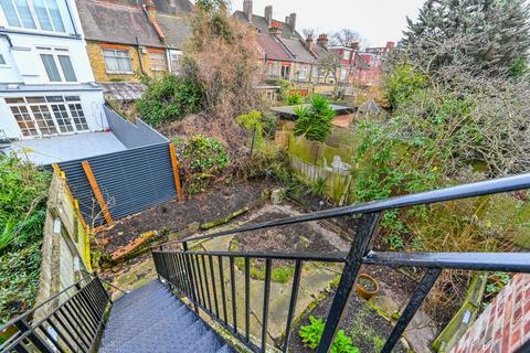 3 bedroom maisonette for sale, Widdenham Road, Islington, London, N7