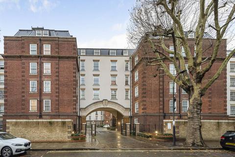 2 bedroom flat to rent, Peacock Court, West Kensington, W14